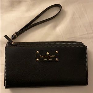 Kate Spade Wristlet Wallet (Black)